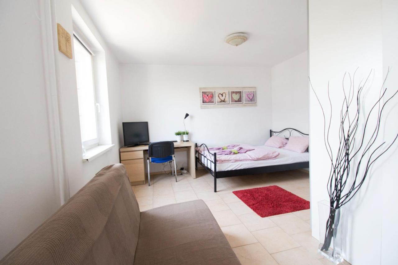 Happy Apartments - Economy Wroclaw Ngoại thất bức ảnh